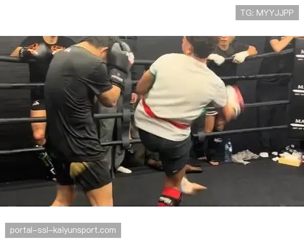 ONE冠军赛“武士”1期:乔纳森·哈格蒂vs与座优贵雏量级踢拳冠军战